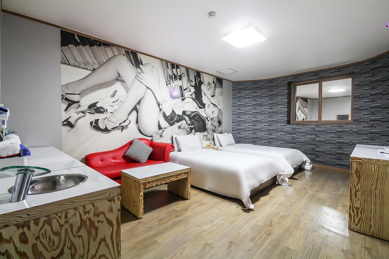 Hotel Lie Geoje Exterior photo